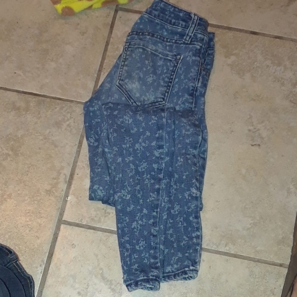 Blue jean with design (Skinny Jeans)